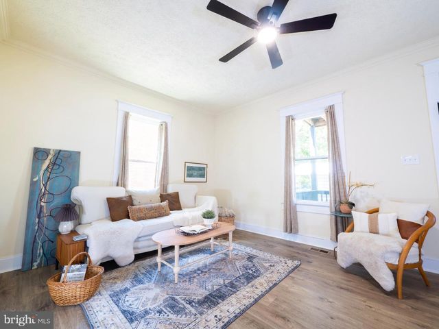 9862 WINCHESTER AVE, Bunker Hill, WV 25413