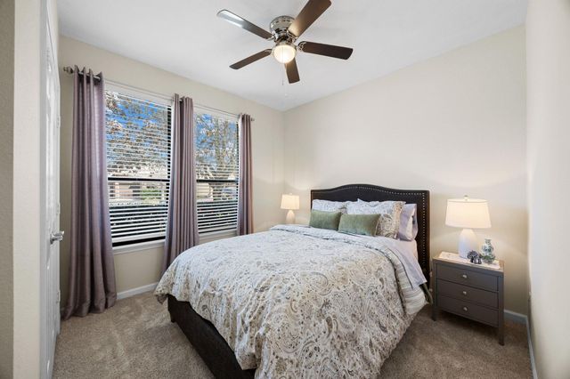 901 Mahomet DR, Pflugerville, TX 78660