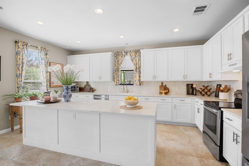 901 Mahomet DR, Pflugerville, TX 78660