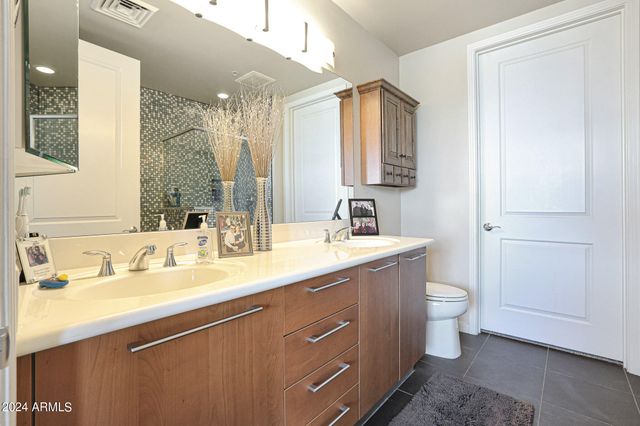 1 E LEXINGTON Avenue 304, Phoenix, AZ 85012