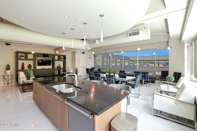 1 E LEXINGTON Avenue 304, Phoenix, AZ 85012