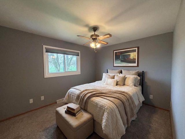 1525 Puritan ROAD, New Holstein, WI 53061
