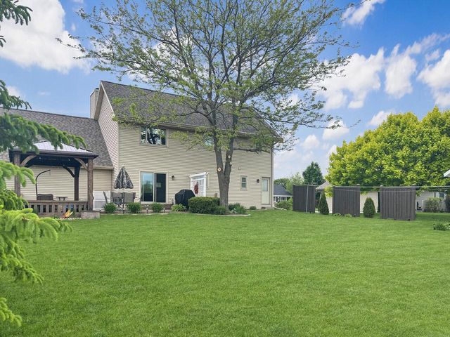 1525 Puritan ROAD, New Holstein, WI 53061