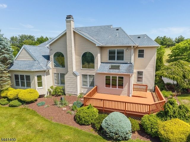 3 Stark Ct, Raritan Twp., NJ 08551