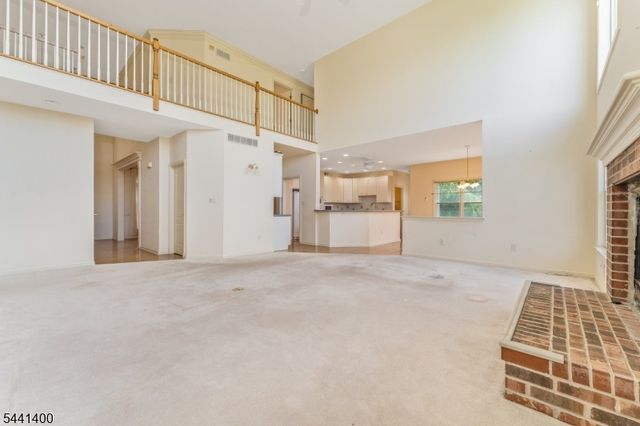 3 Stark Ct, Raritan Twp., NJ 08551