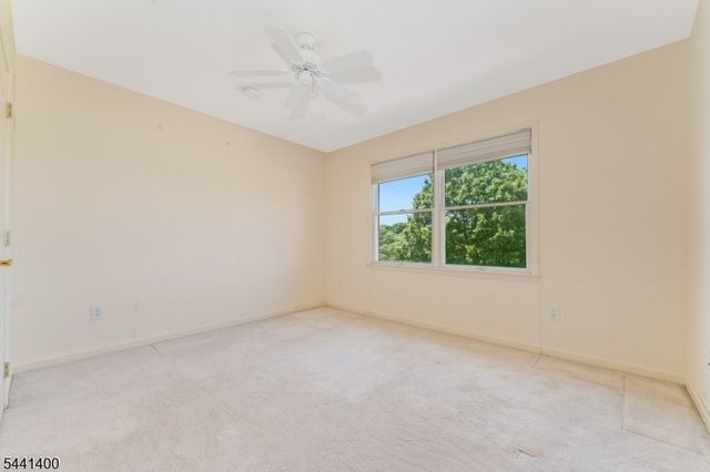3 Stark Ct, Raritan Twp., NJ 08551