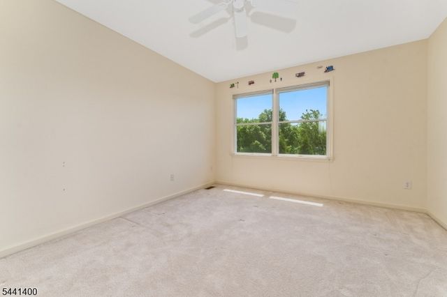 3 Stark Ct, Raritan Twp., NJ 08551