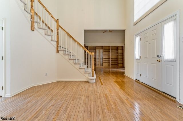 3 Stark Ct, Raritan Twp., NJ 08551