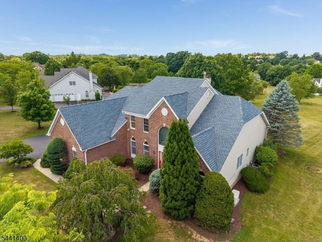 3 Stark Ct, Raritan Twp., NJ 08551
