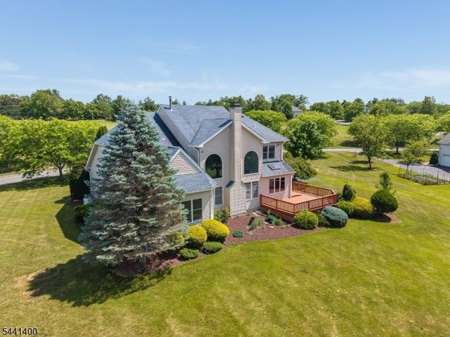 3 Stark Ct, Raritan Twp., NJ 08551