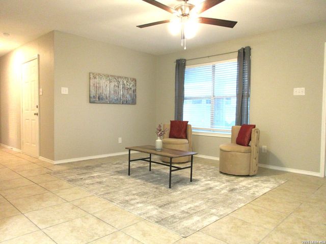 606 Hon, Jourdanton, TX 78026