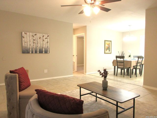 606 Hon, Jourdanton, TX 78026