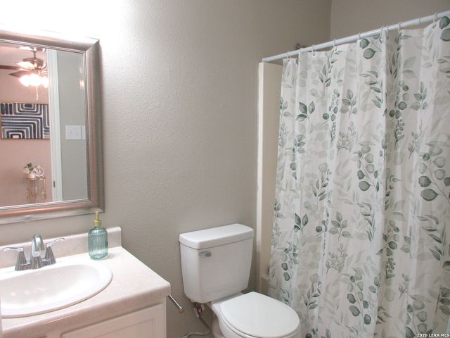 606 Hon, Jourdanton, TX 78026