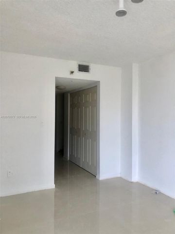 20840 San Simeon Way 204, Miami, FL 33179
