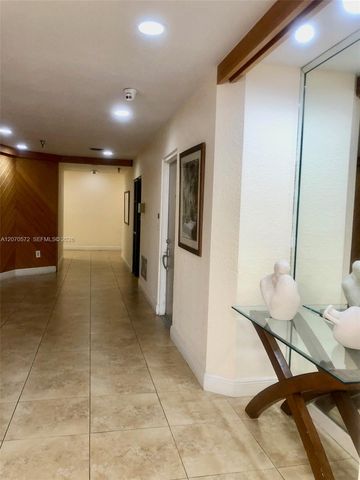 20840 San Simeon Way 204, Miami, FL 33179