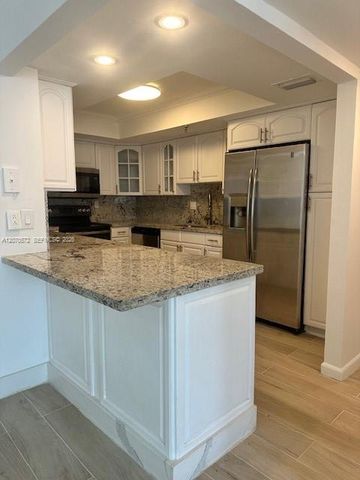 20840 San Simeon Way 204, Miami, FL 33179