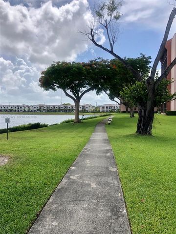 20840 San Simeon Way 204, Miami, FL 33179