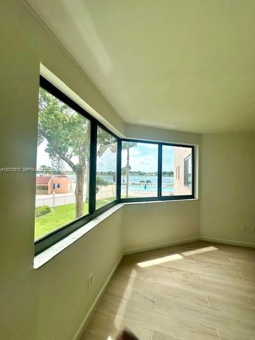 20840 San Simeon Way 204, Miami, FL 33179