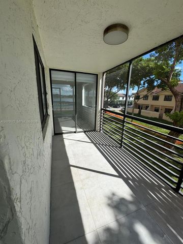 20840 San Simeon Way 204, Miami, FL 33179