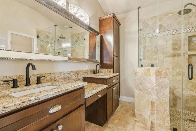 6707 River Ridge Lane, Dickinson, TX 77539