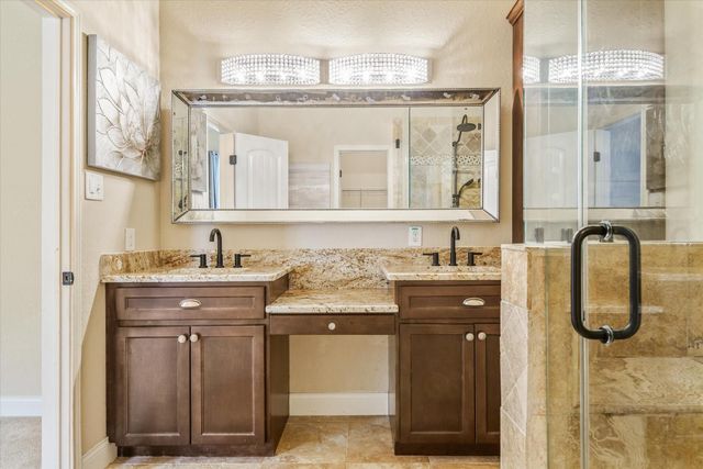 6707 River Ridge Lane, Dickinson, TX 77539