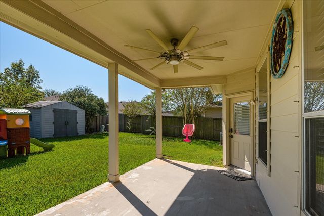 6707 River Ridge Lane, Dickinson, TX 77539