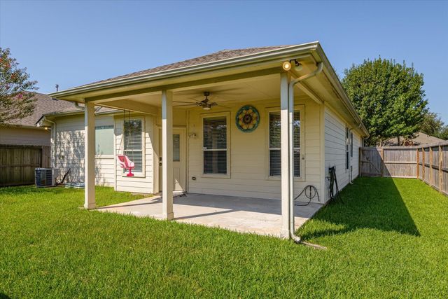 6707 River Ridge Lane, Dickinson, TX 77539