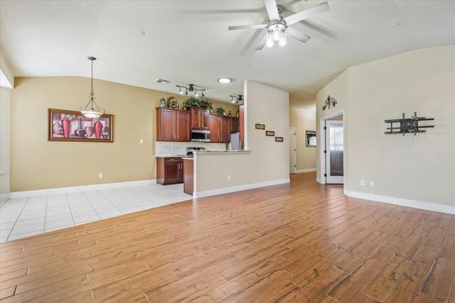 6707 River Ridge Lane, Dickinson, TX 77539