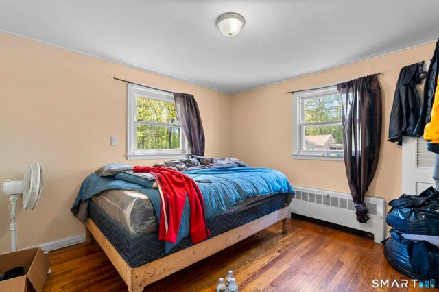4 Mayfair Road, Bloomfield, CT 06002