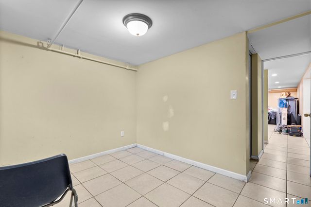 4 Mayfair Road, Bloomfield, CT 06002