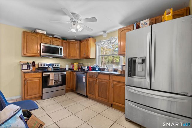 4 Mayfair Road, Bloomfield, CT 06002