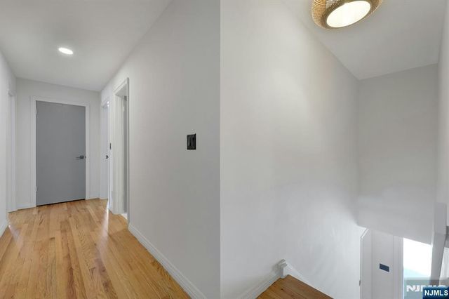 14 Washington Lane, Mahwah, NJ 07430