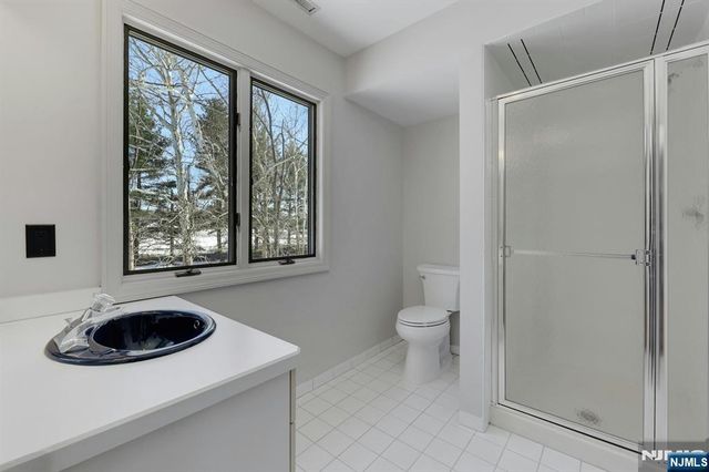 14 Washington Lane, Mahwah, NJ 07430