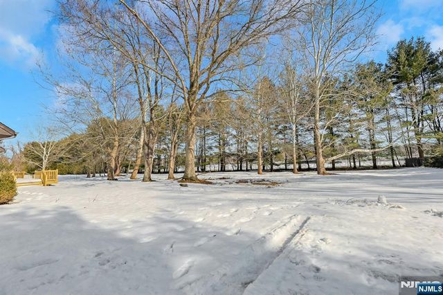 14 Washington Lane, Mahwah, NJ 07430