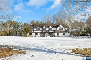 14 Washington Lane, Mahwah, NJ 07430
