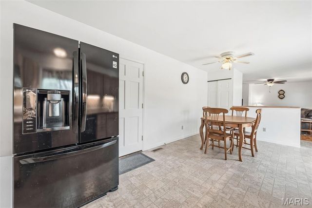 1219 Derbyshire Drive, Manchester, MO 63021