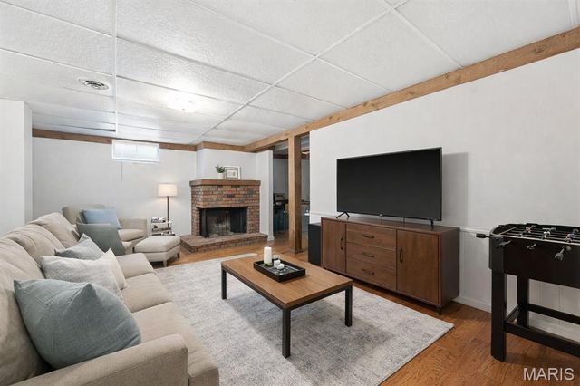 1219 Derbyshire Drive, Manchester, MO 63021