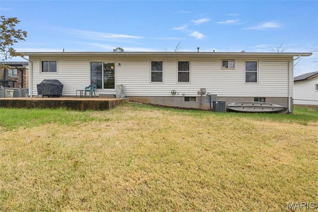1219 Derbyshire Drive, Manchester, MO 63021