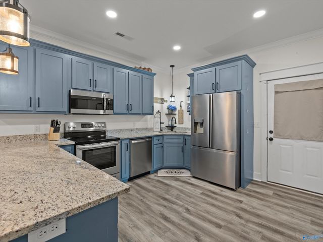 310 4th Street NW, Arab, AL 35016