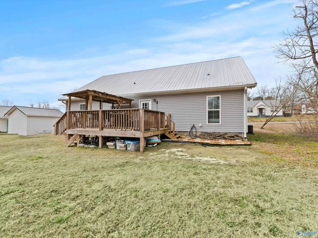 310 4th Street NW, Arab, AL 35016