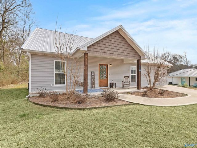 310 4th Street NW, Arab, AL 35016