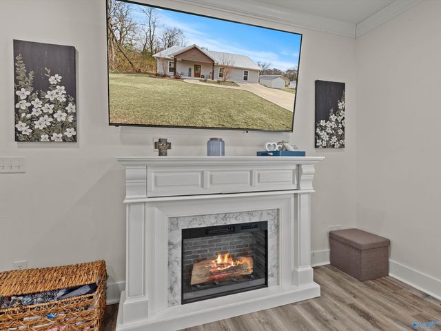 310 4th Street NW, Arab, AL 35016