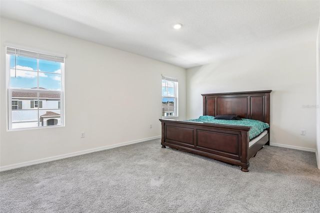 2945 ELIO HAMMOCK DR, Harmony, FL 34773