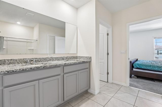 2945 ELIO HAMMOCK DR, Harmony, FL 34773
