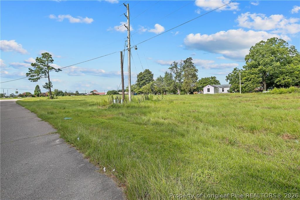 1631 FERNDALE Drive, Fayetteville, NC 28314 — photo 14