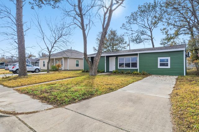 5914 Southcrest St Street, Houston, TX 77033