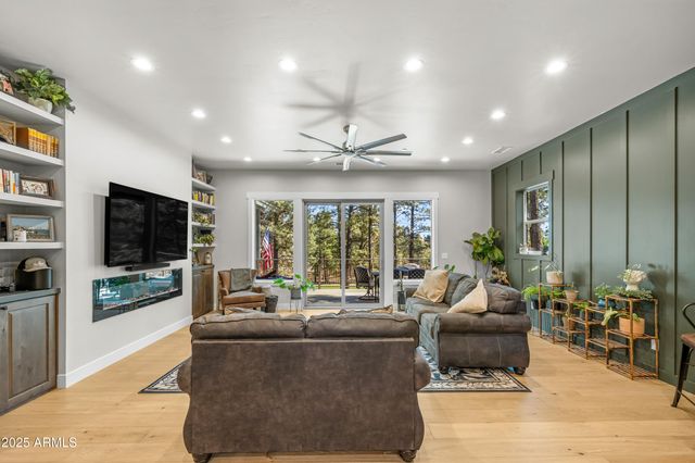 4180 S LARIAT Loop, Flagstaff, AZ 86005