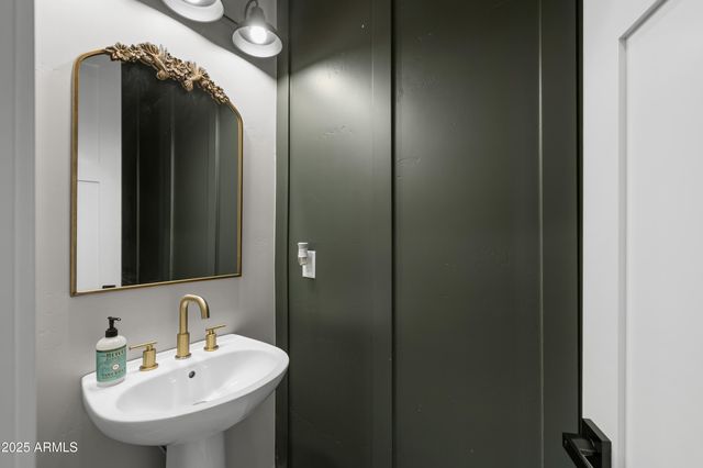 4180 S LARIAT Loop, Flagstaff, AZ 86005