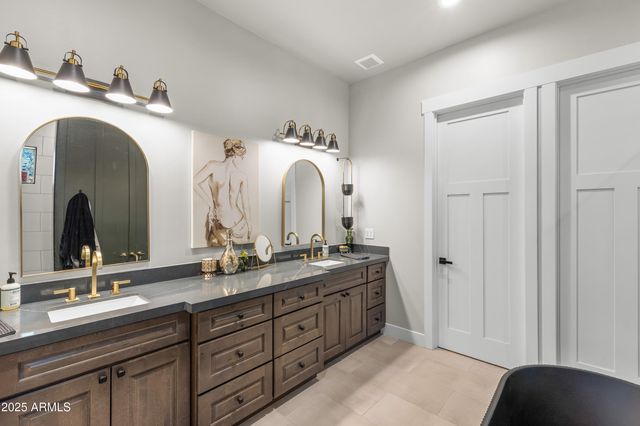 4180 S LARIAT Loop, Flagstaff, AZ 86005