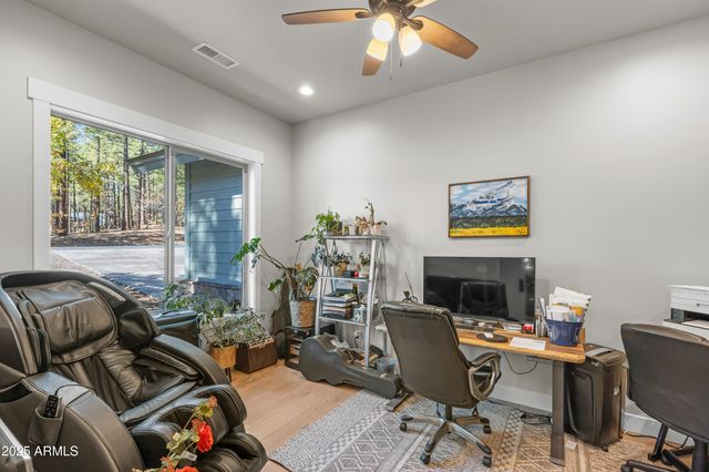 4180 S LARIAT Loop, Flagstaff, AZ 86005